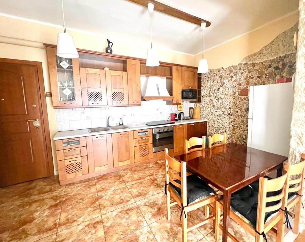 Neoclassical 2Bed In Kallimarmaro Ateny Zewnętrze zdjęcie